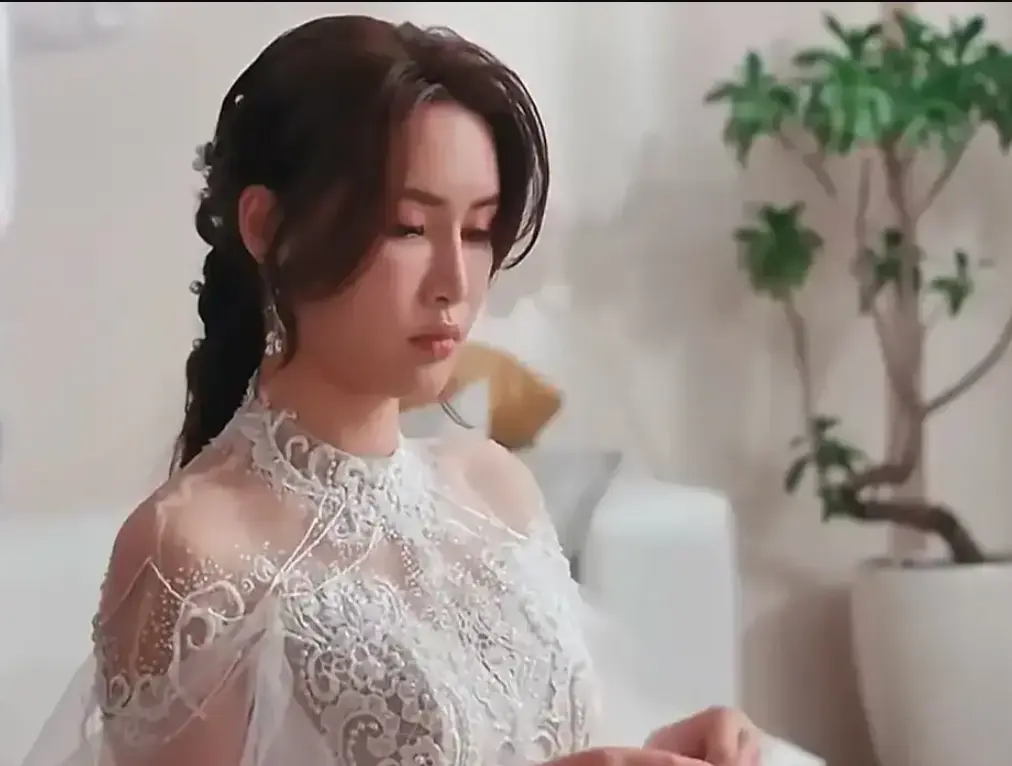 《苏畅-小凤新婚》完整未删减版-艾熙倾情演绎怀旧台味风情-4K高清典藏版免费在线观看-苏畅-小凤新婚夸克网盘资源下载