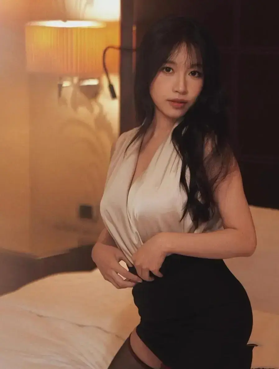《小凤新婚》全集完整版在线免费放送-苏畅艾熙双人演绎-纯净版无弹窗极速秒存-小凤新婚高清直链无删减观看