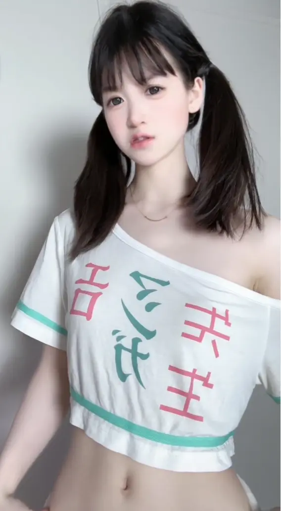 《萌小栖》萌系写真全套-4K超清未删减-会员专属视频礼包照片合集
